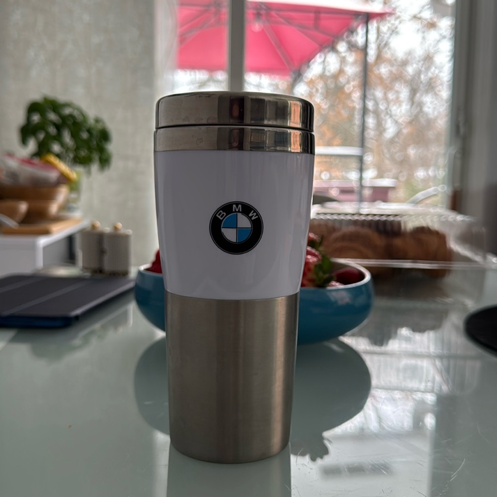 BMW insul cup